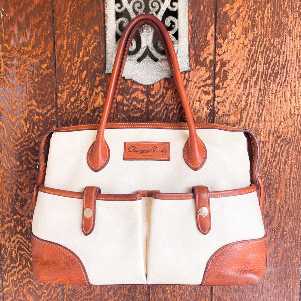 Vintage Dooney & Bourke cream brown leather purse